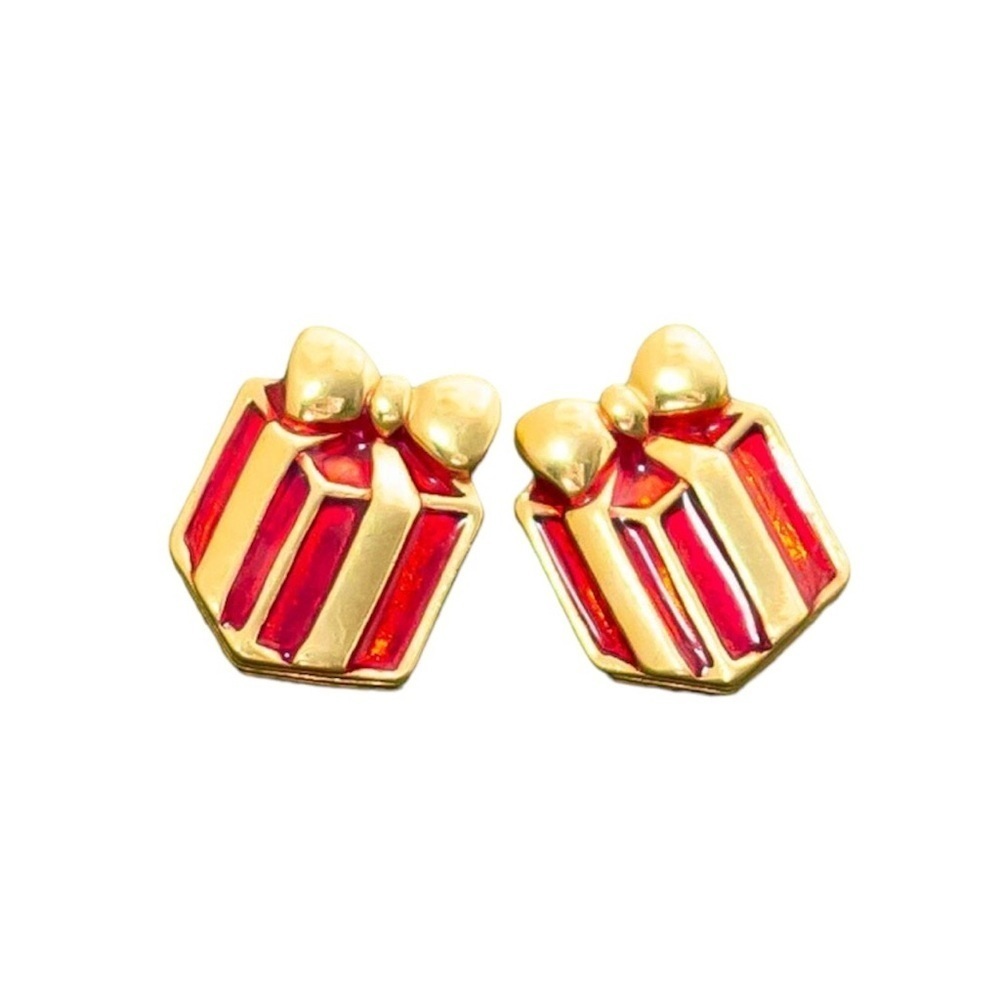 🦋‎ Vintage Mid Century Red Present Gift Box Stud Earrings by Avon K14
